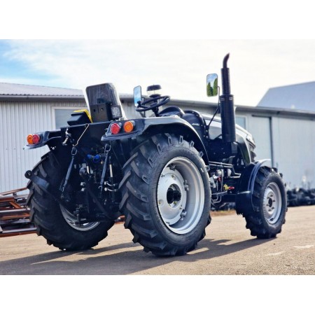 Трактор TERRA FORCE 3254HX, двигун КМ385ВТ, широкі шини, редукторні мости, зашиті крила, рівна підлога Трактор TERRA FORCE 3254HX, двигун КМ385ВТ, широкі шини, редукторні мости, зашиті крила, рівна підлога
